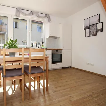 Reihenhaus In מאלצ'ו